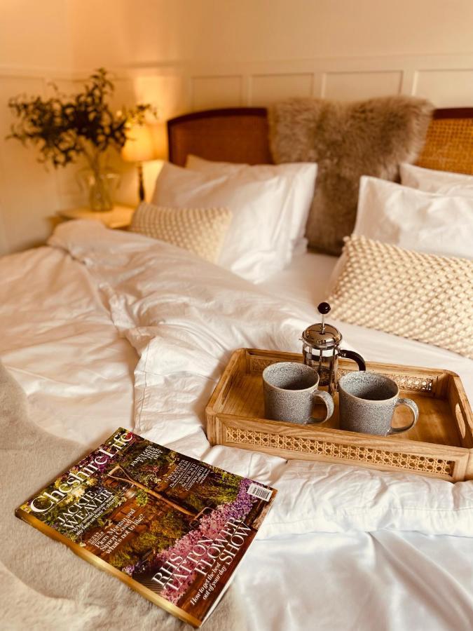 Luxury Barn With Hot Tub, Spa Treatments, Private Dining Little Budworth Dış mekan fotoğraf