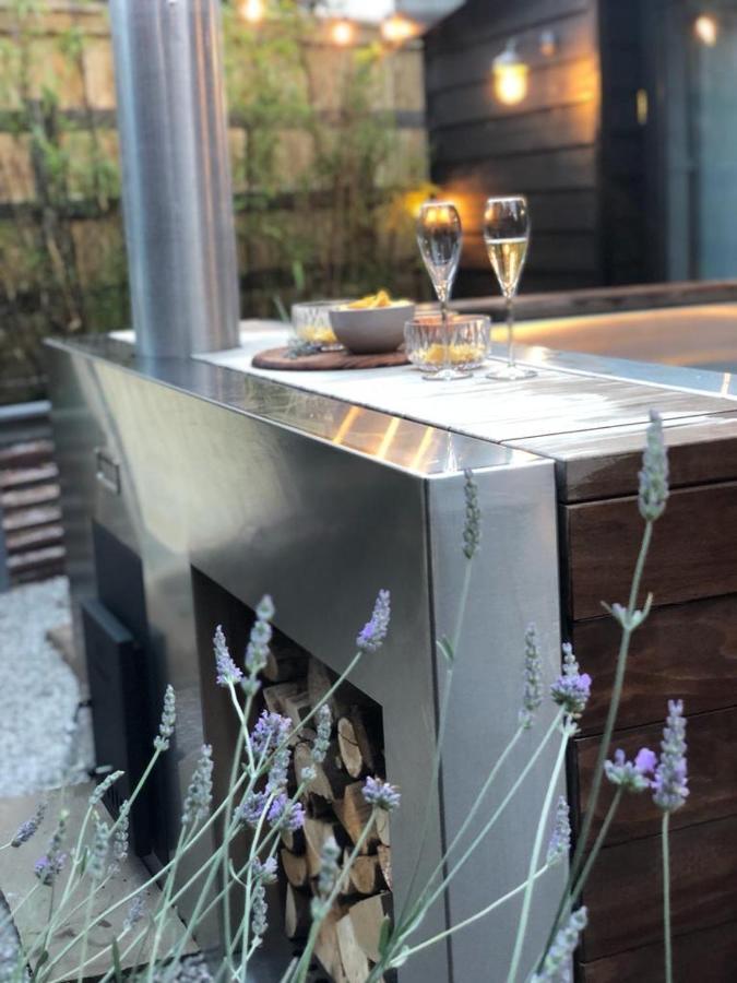Luxury Barn With Hot Tub, Spa Treatments, Private Dining Little Budworth Dış mekan fotoğraf